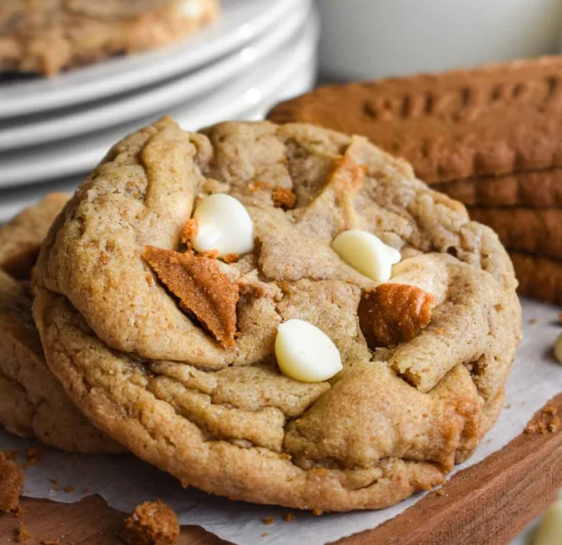 Biscoff White Chocolate AKA The Biscoff Dream Cookie